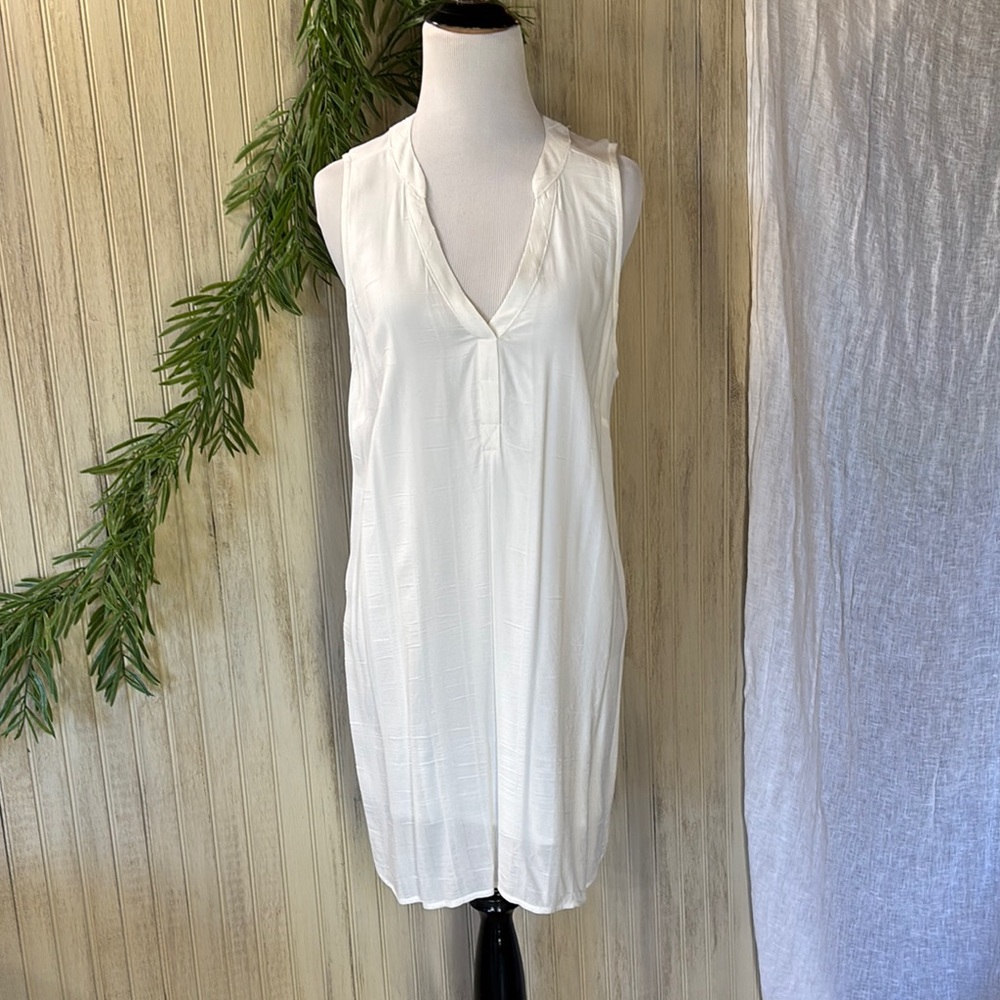 Maeve by Anthropologie V-Neck Sleeveless Tunic Top, Medium, NWOT, Creamy White